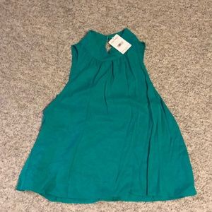 Mock neck sleeveless top